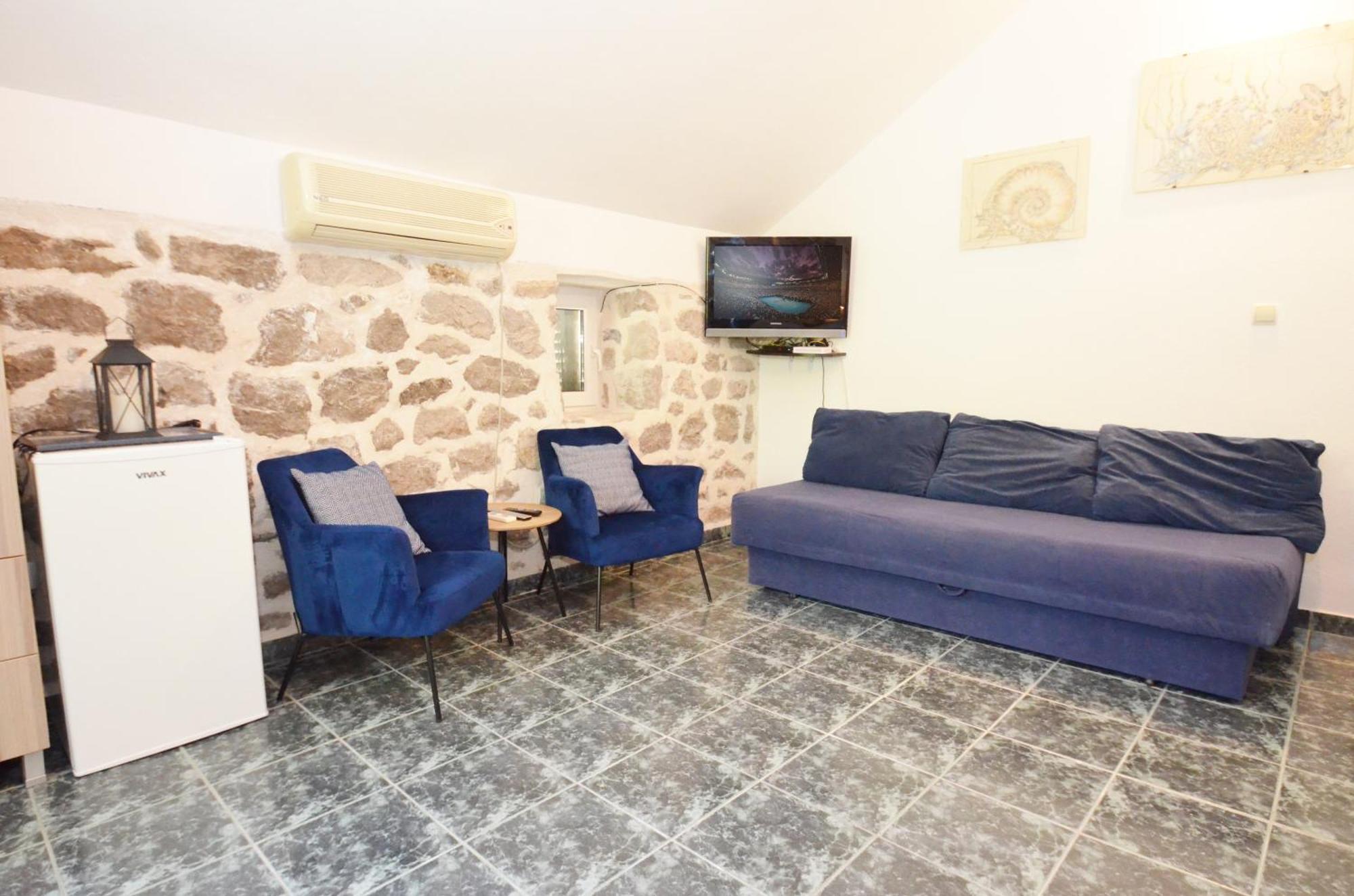 Holiday Home Brinic Tivat Exteriör bild